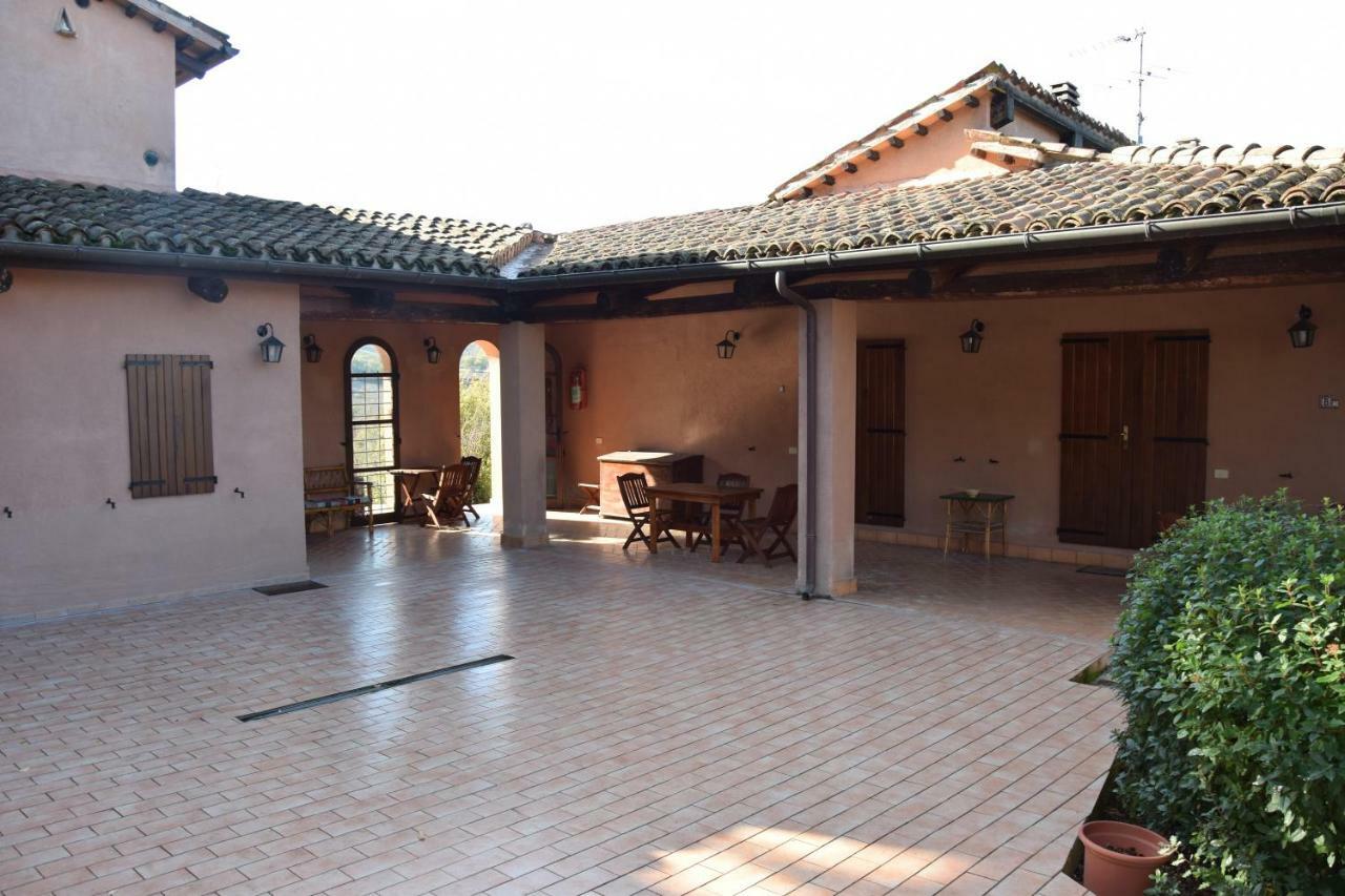 Agriturismo Gioie Di Campagna Fabriano Exterior photo